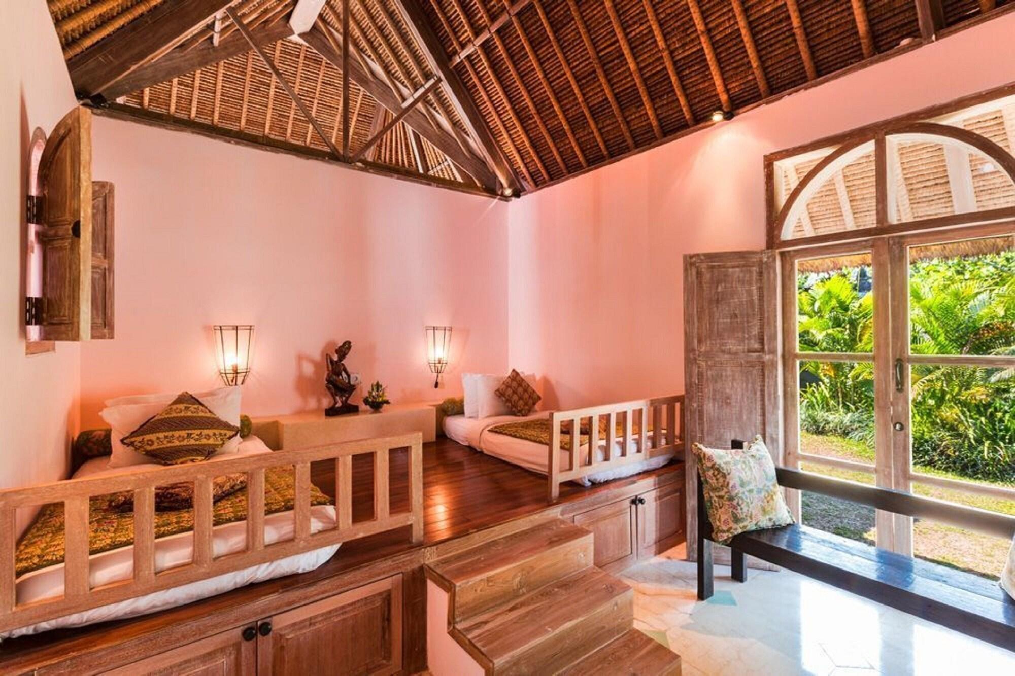 Hacienda Bali Villa Kuta  Exterior photo