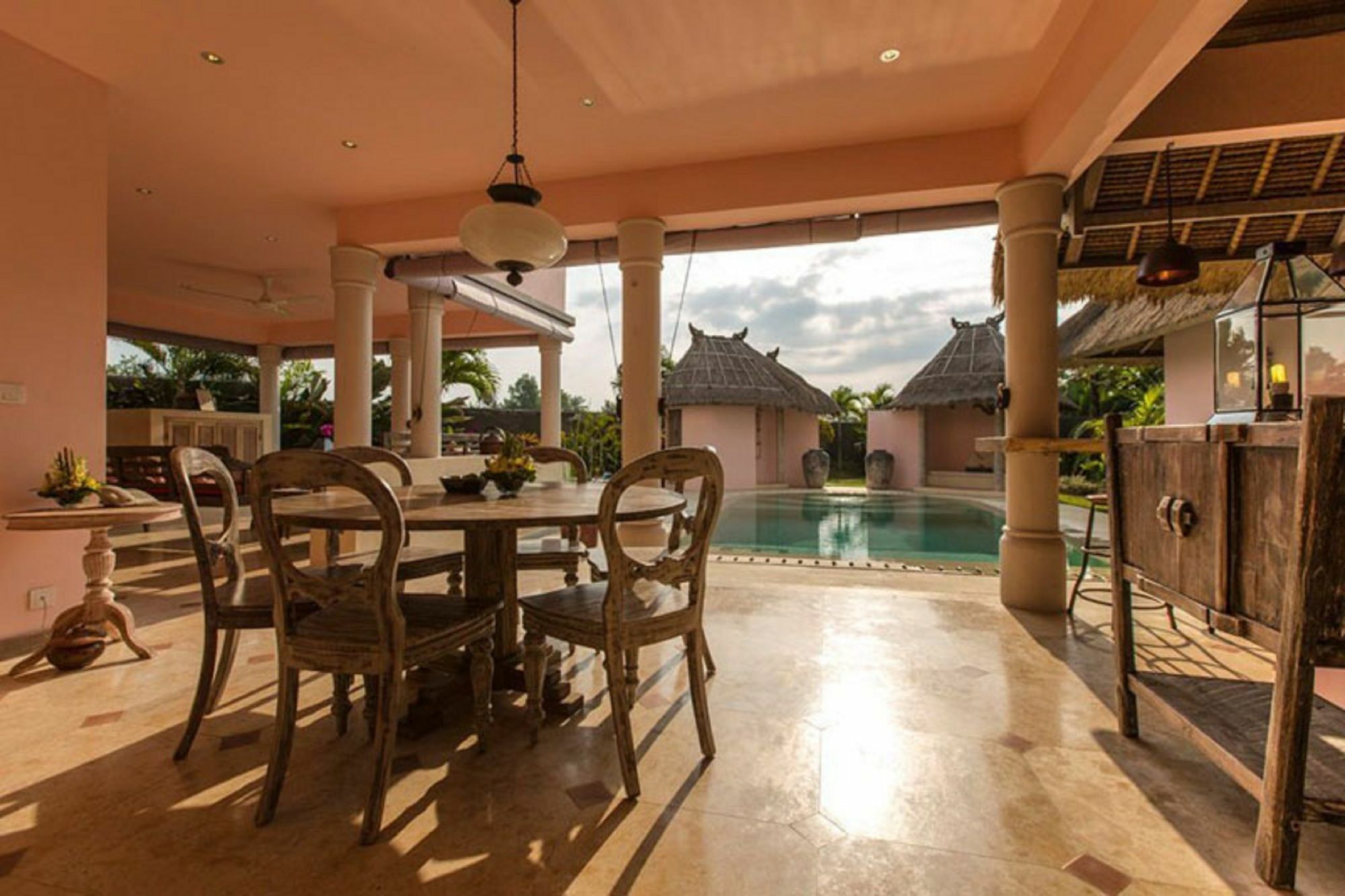 Hacienda Bali Villa Kuta  Exterior photo
